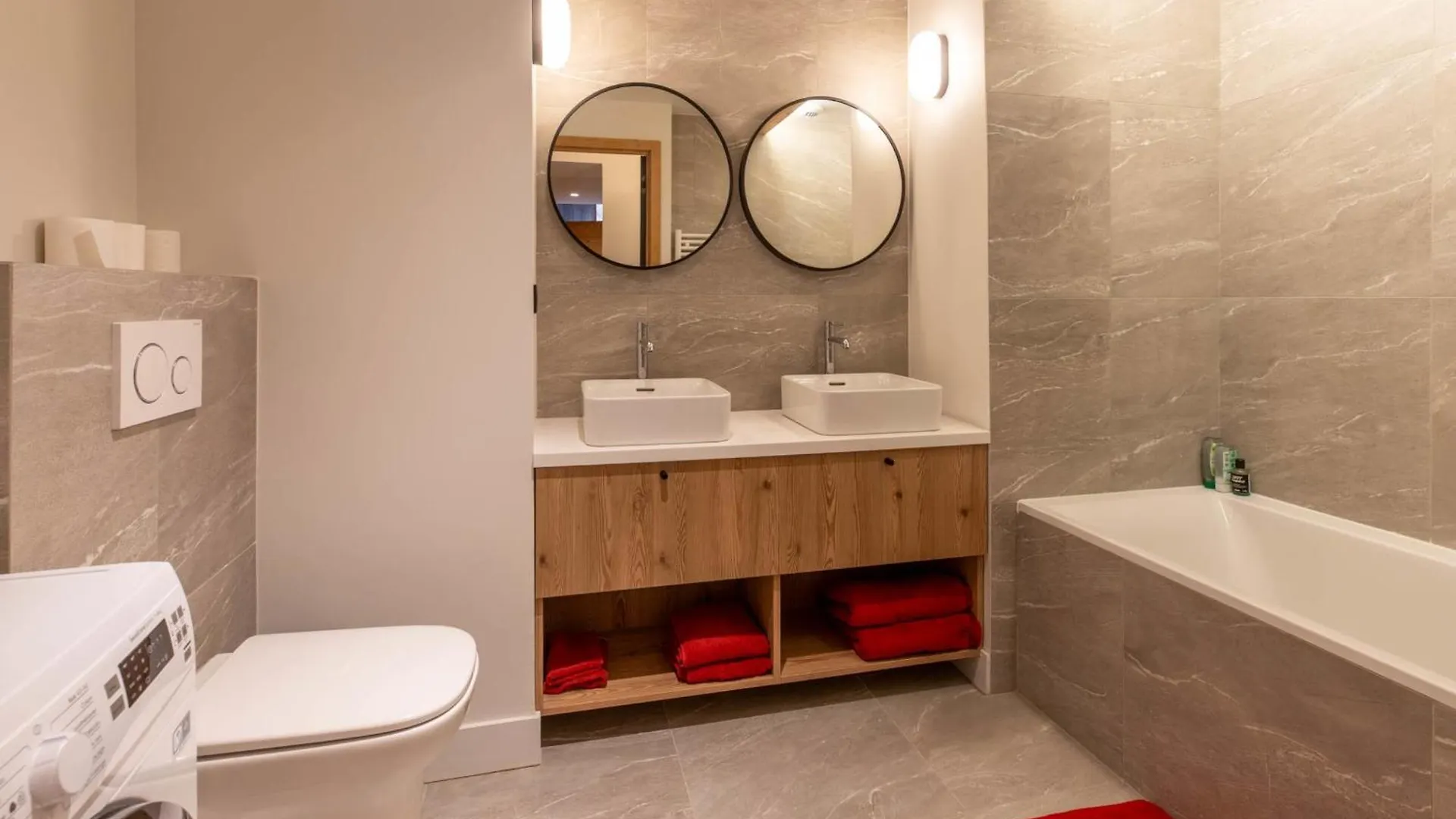 Etania 401 Beautiful Penthouse Apartment In Meribel Morel