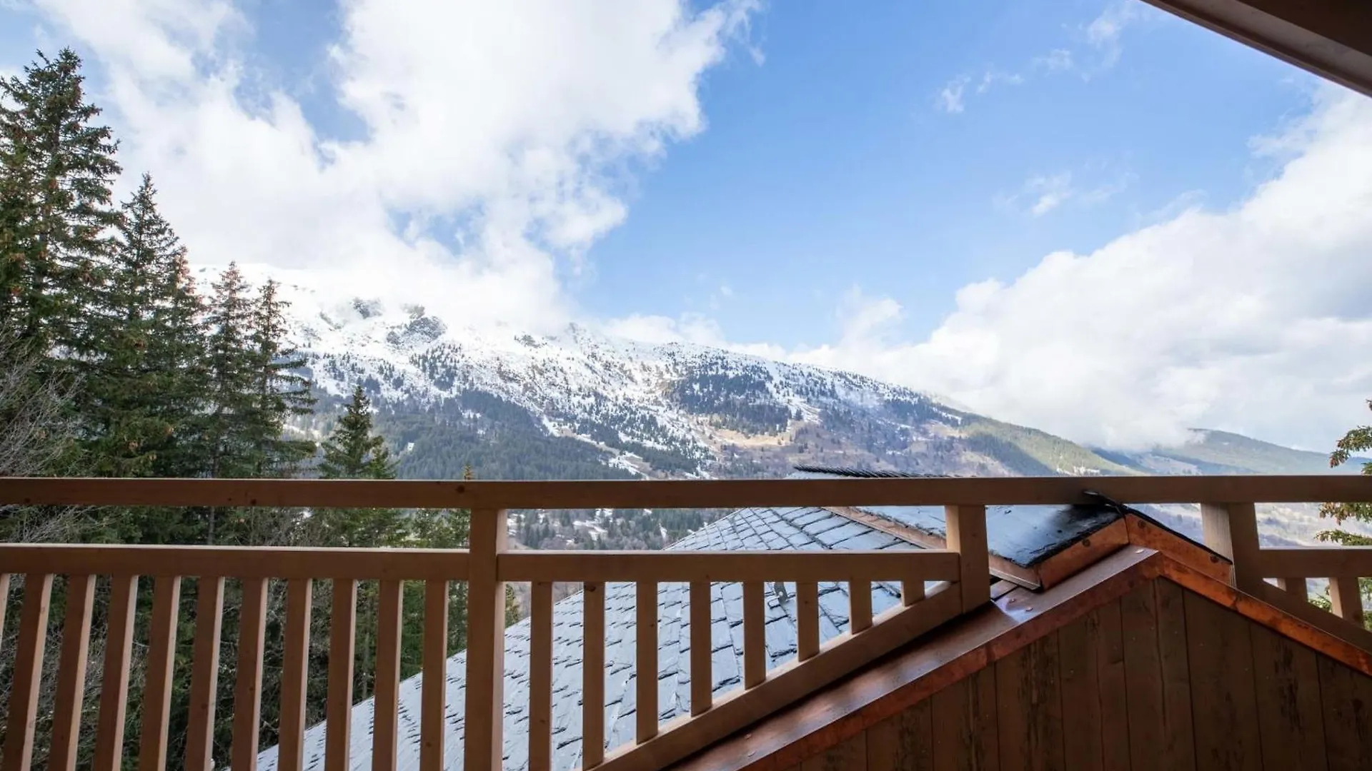 Etania 401 Beautiful Penthouse Apartment In Meribel Morel